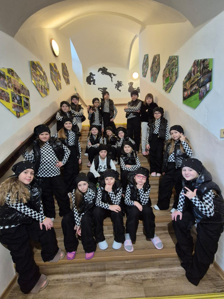 RYCHNOVSKÝ TANEČEK - RK CRAZY MINI I.