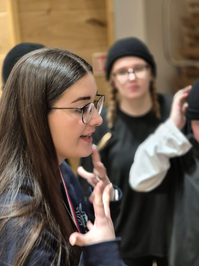 SOUTĚŽ DVŮR KRÁLOVÉ - RK CRAZY