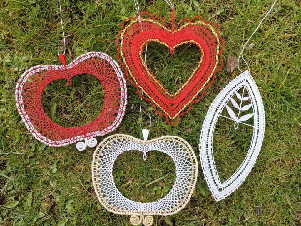 Krajkářky z Déčka se účastní akce ve Vamberku