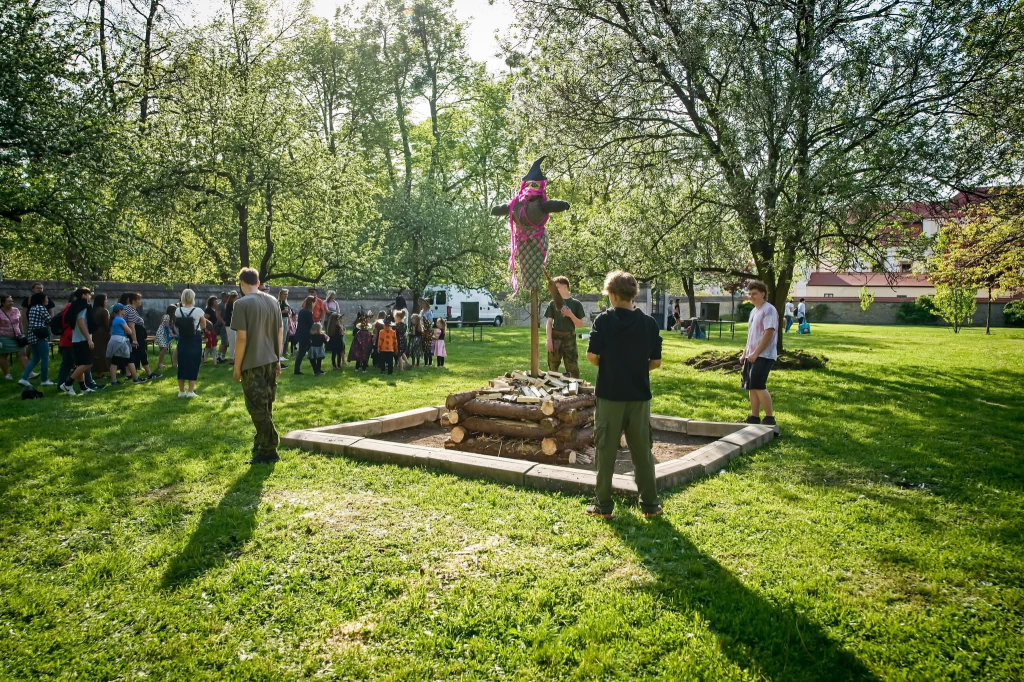 ATT - ČARODĚJNICE ORGANIZACE