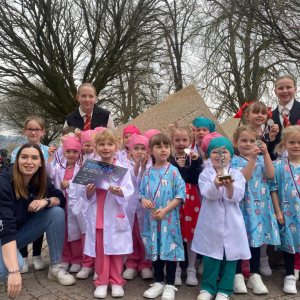 Medaile z taneční soutěže - DVORSKÁ JEDNIČKA